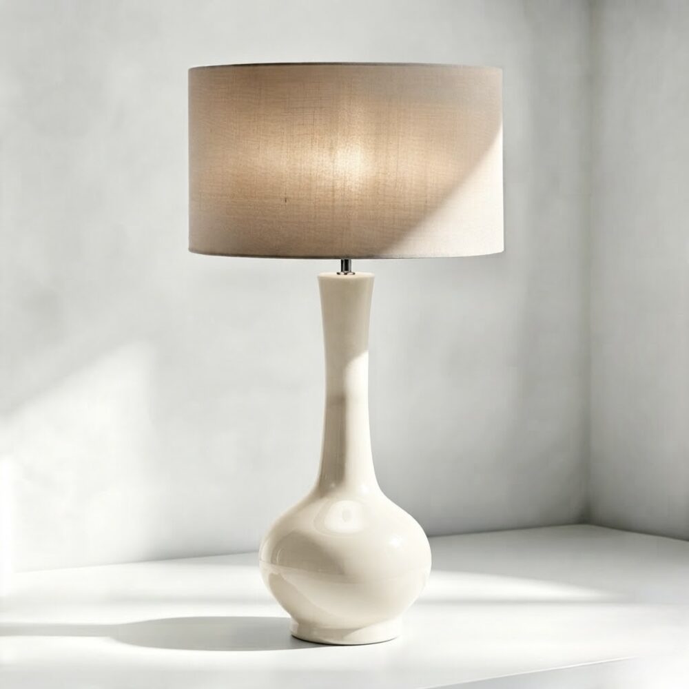 Teardrop Ceramic Table Lamp in Gloss Cream