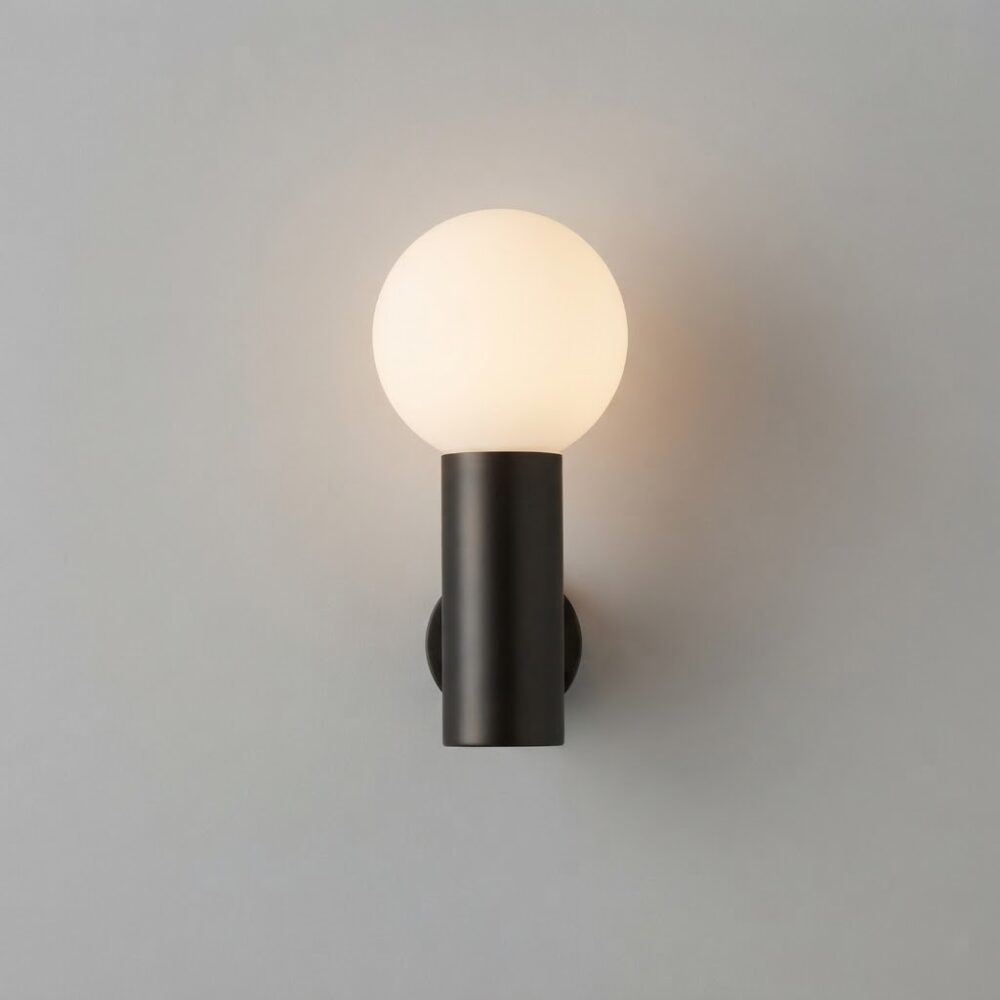 Tee Wall Light in Black