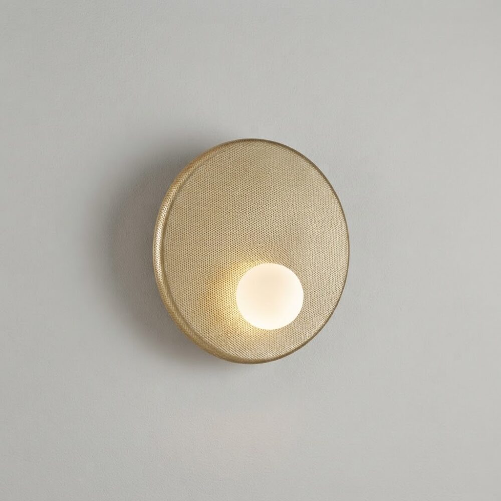 Catch Wall Light in Matt Gold